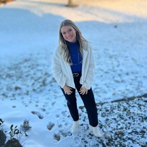 Meet your Posher, Mackenzie